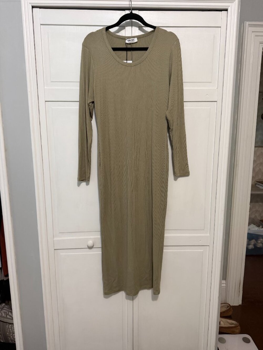 Showpo Hawkins Moss Ribbed Long Sleeve Maxi Dress NWT Size 16 - Picture 2 of 3